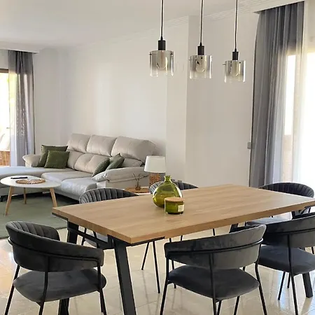 De 2 Chambres Avec Vue Sur Mer Et Sur Montagne A Benahavis Apartment
