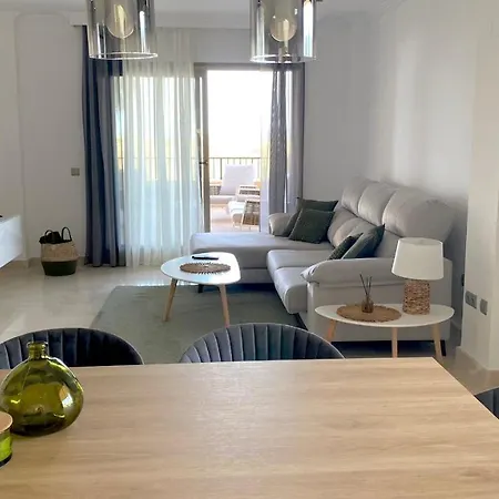De 2 Chambres Avec Vue Sur Mer Et Sur Montagne A Benahavis Apartment Estepona