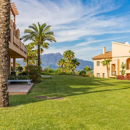 Apartment De 2 Chambres Avec Vue Sur Mer Et Sur Montagne A Benahavis *